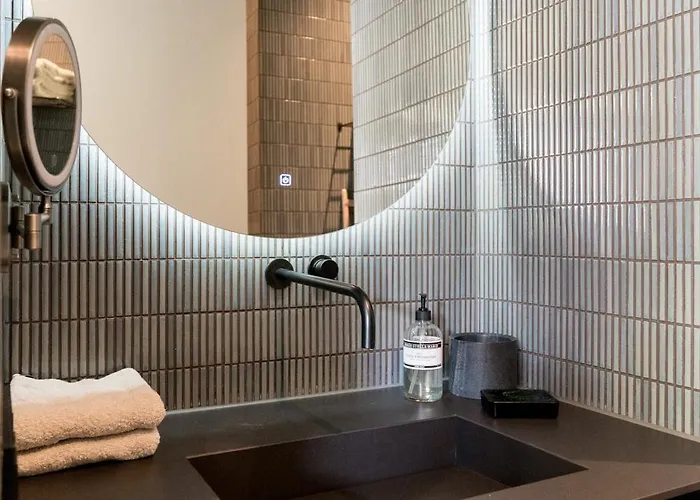 Vondel 99 Gasthof 3*