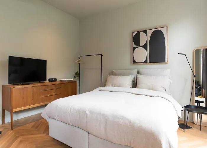 Vondel 99 Gasthof 3*