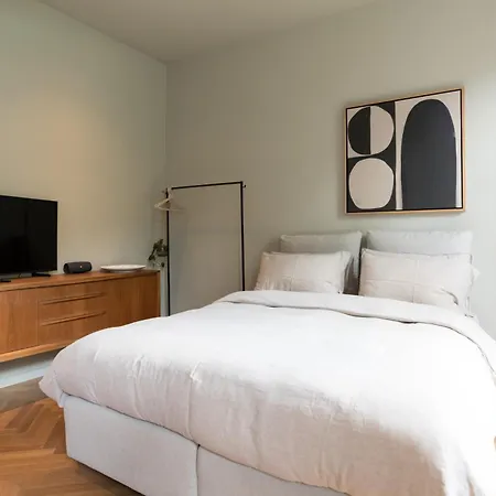 Vondel 99 Bed & Breakfast *
